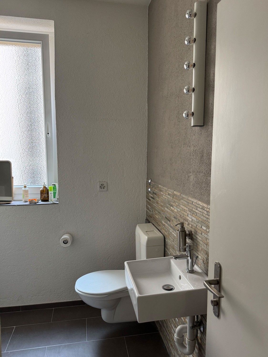 92m² office