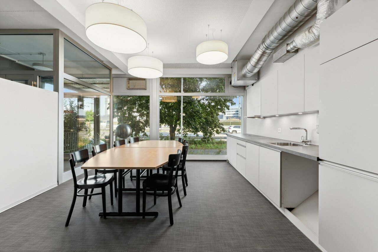 310m² office, Foto 9 von 10