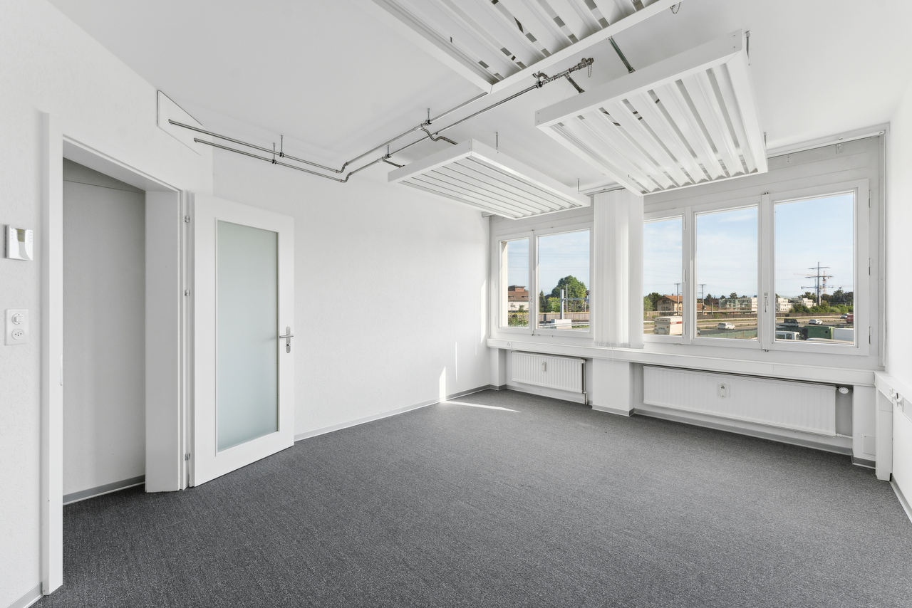 310m² office, Foto 1 von 10
