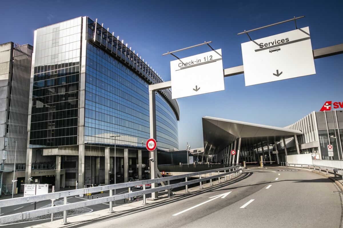 135m² office
