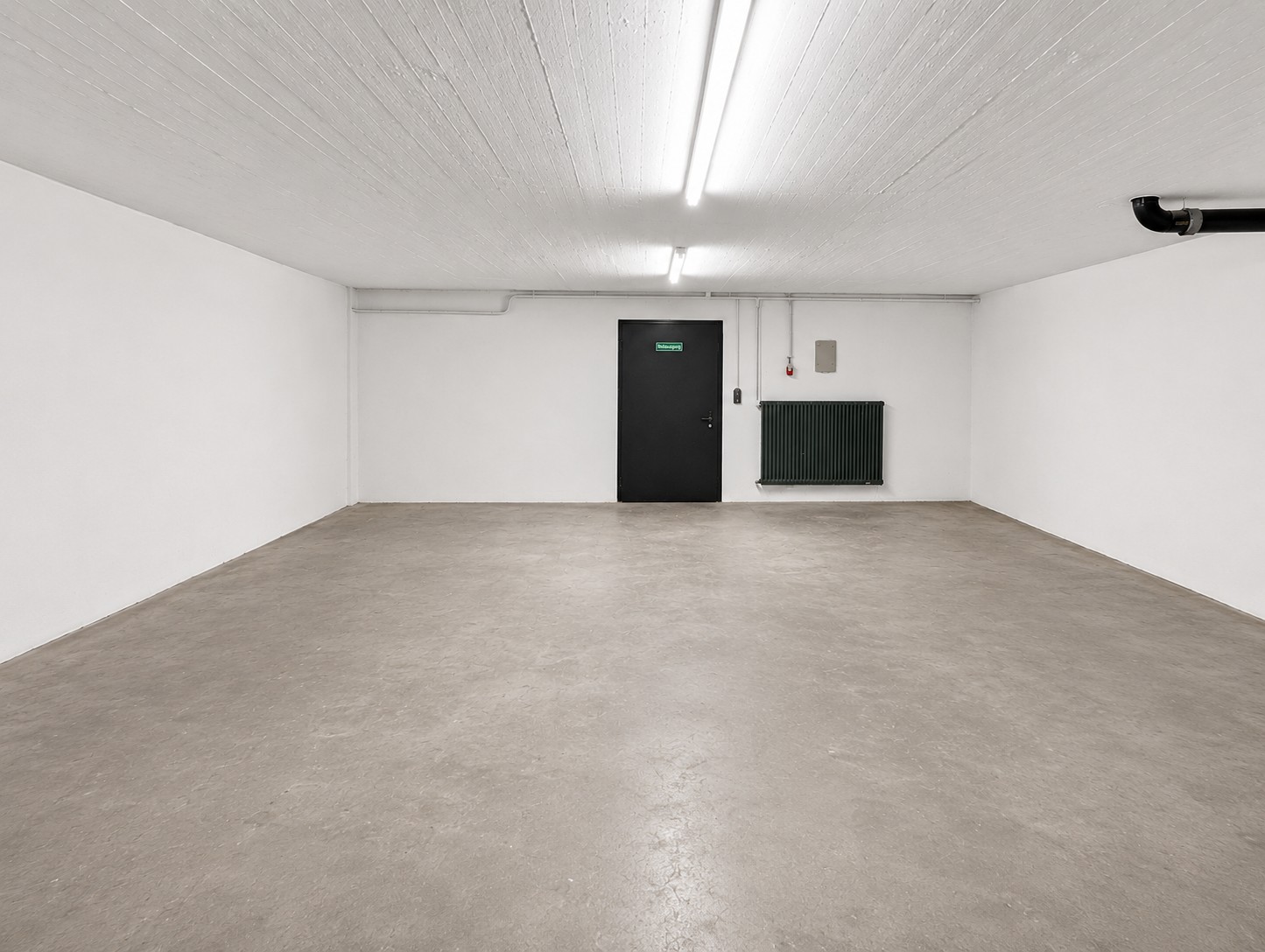 Locale di magazzino di 53m², foto 2 di 4