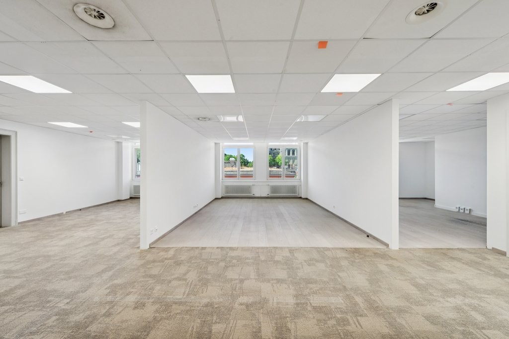 146m² Büro, Foto 3 von 10