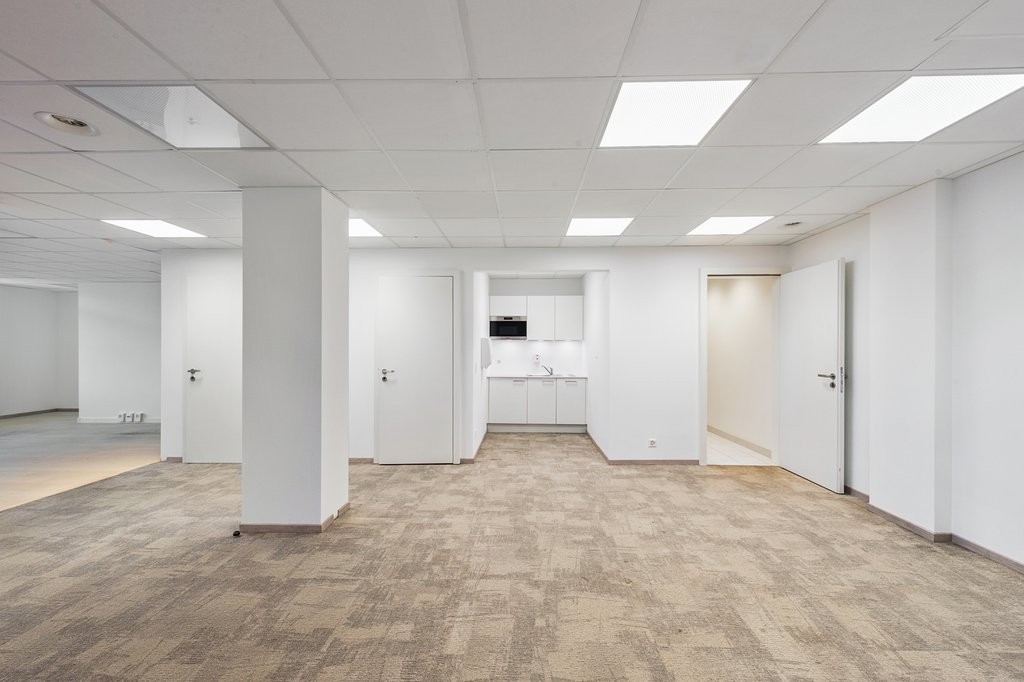 146m² Büro, Foto 10 von 10