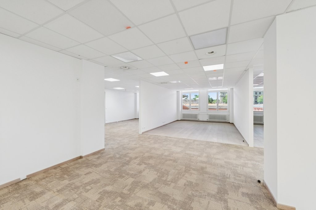 146m² Büro, Foto 5 von 10