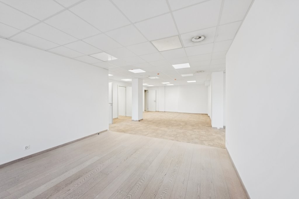 146m² Büro, Foto 9 von 10