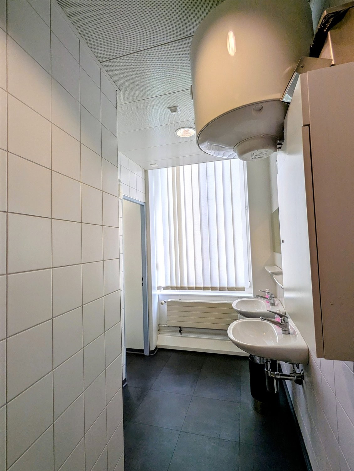 194m² office, Foto 1 von 6