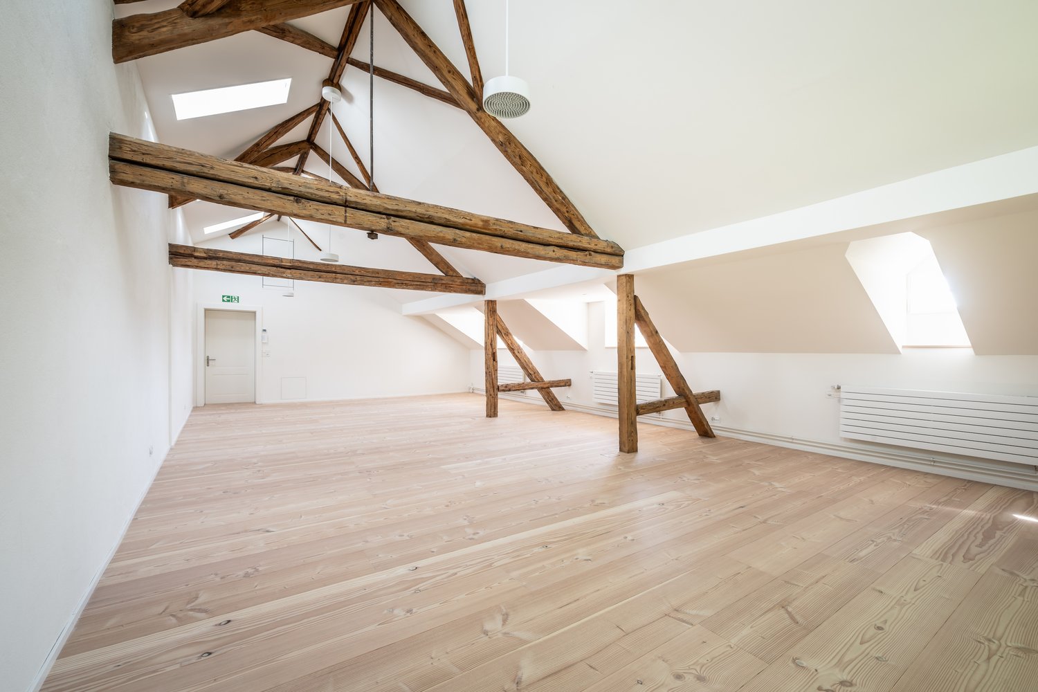63m² office