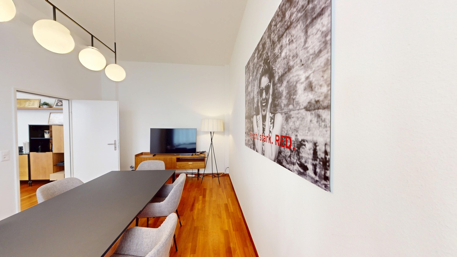 87m² office
