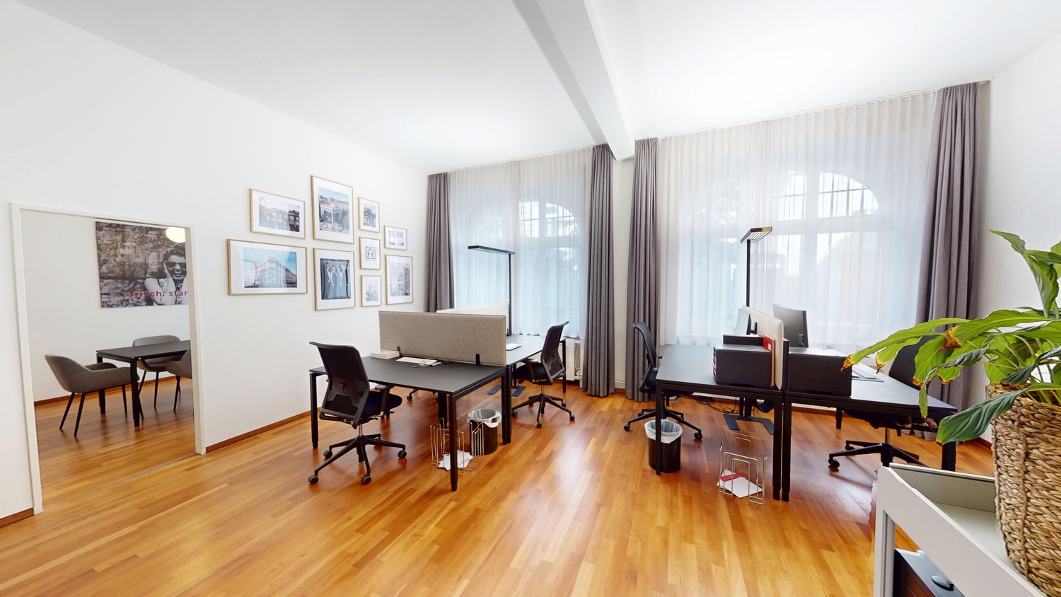 87m² office
