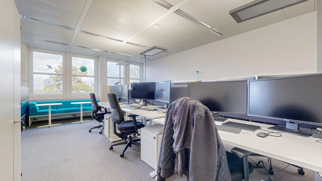 Ufficio di 150m², foto 2 di 10