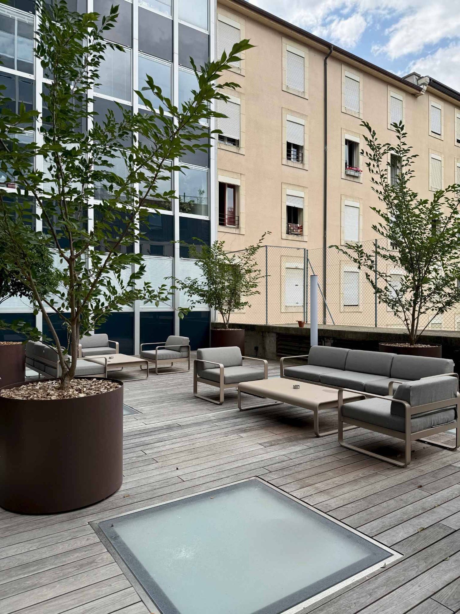 1280m² Büro, Foto 2 von 10