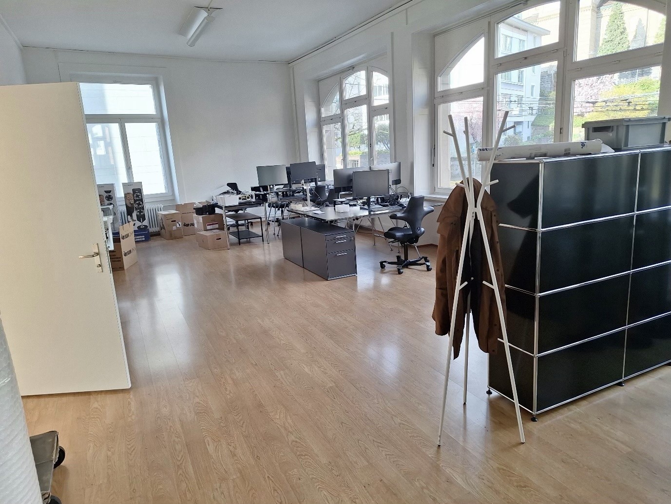 Ufficio, foto 1 di 2