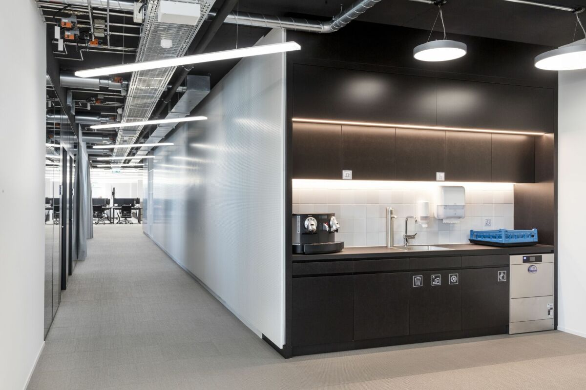 3500m² office