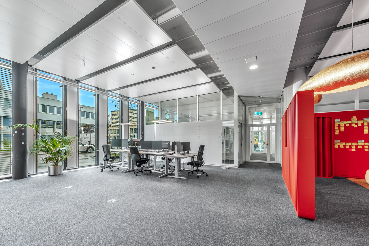 980m² office