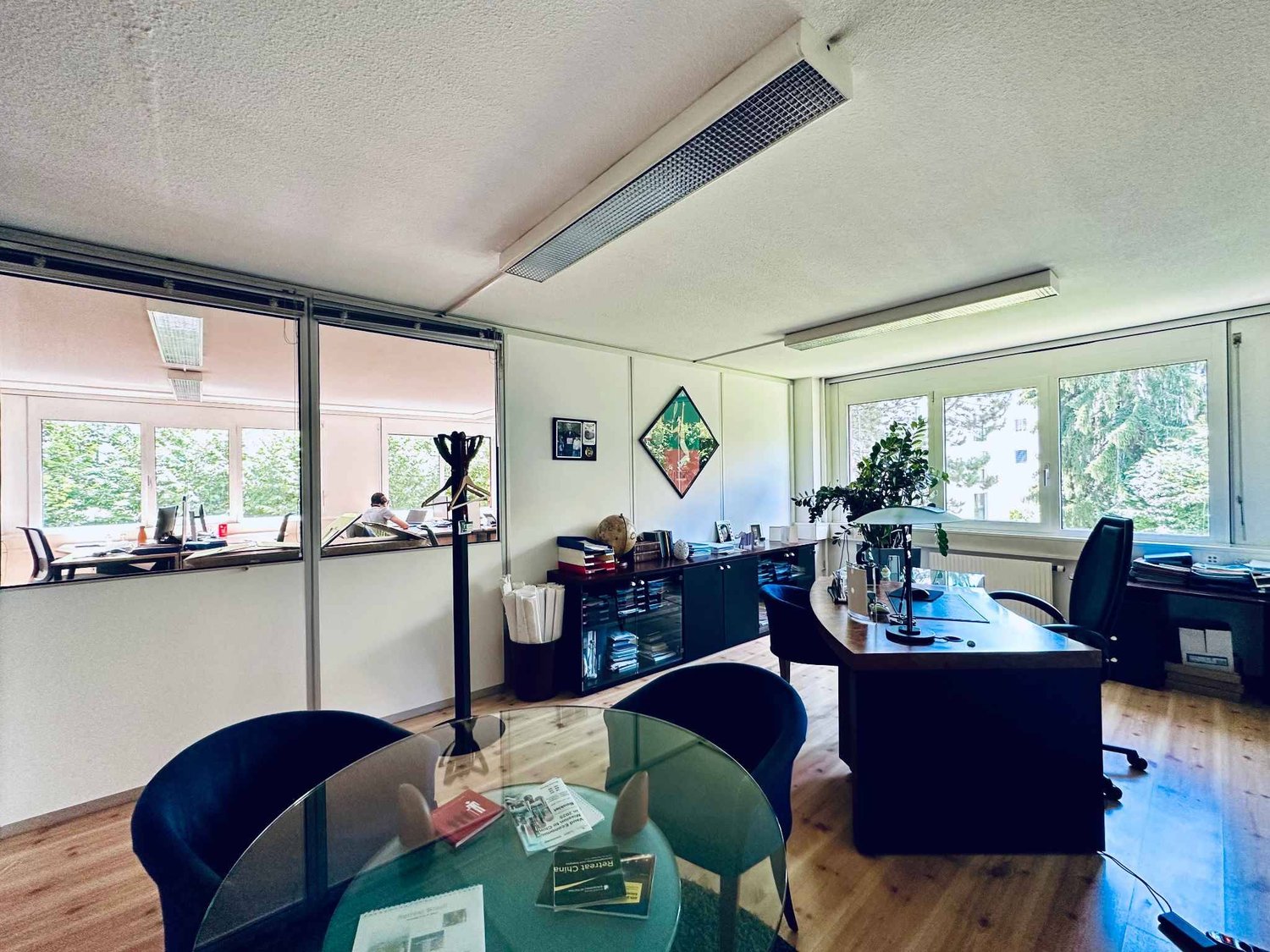 370m² Büro, Foto 1 von 4