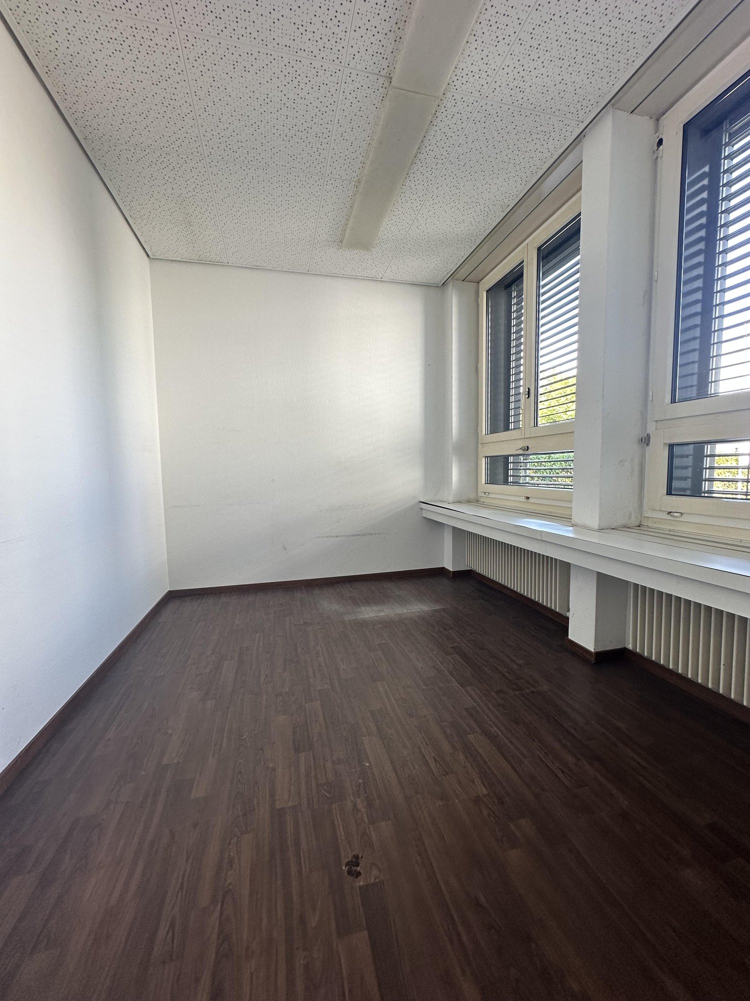 9m² office