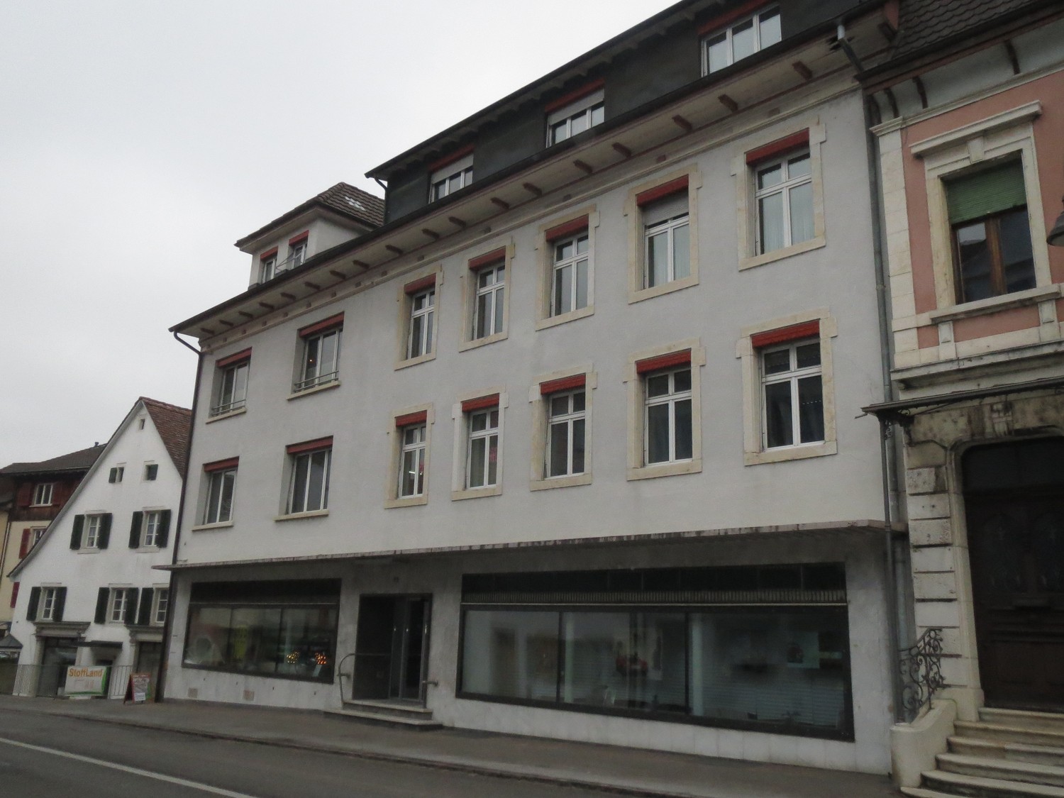Office, Foto 1 von 2