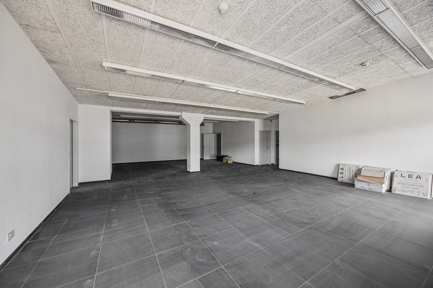 1000m² commercial