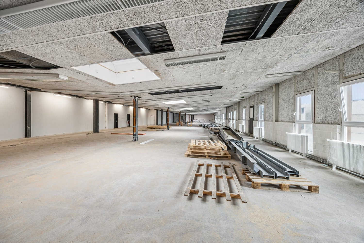 1000m² commercial