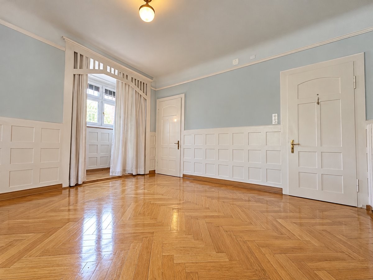 19m² commercial