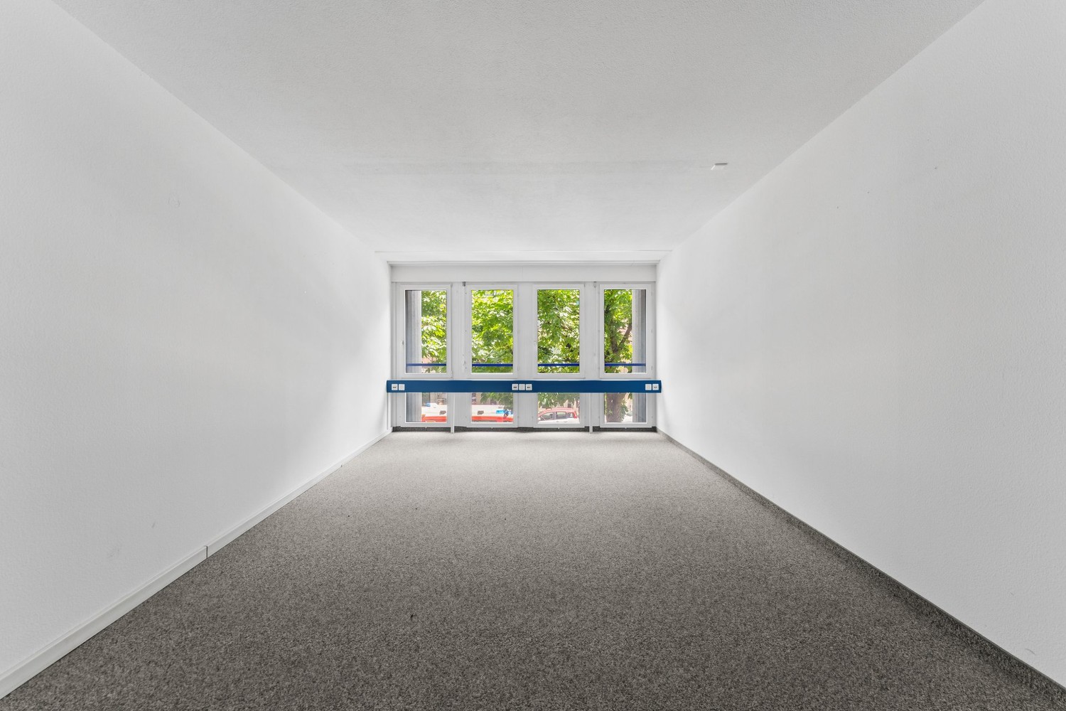 1025m² ufficio