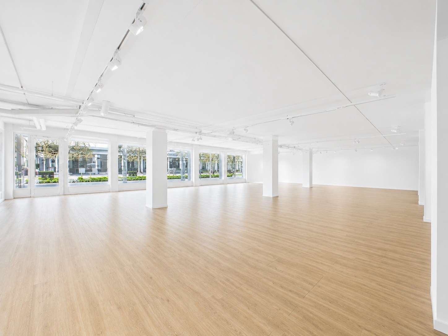 1025m² ufficio