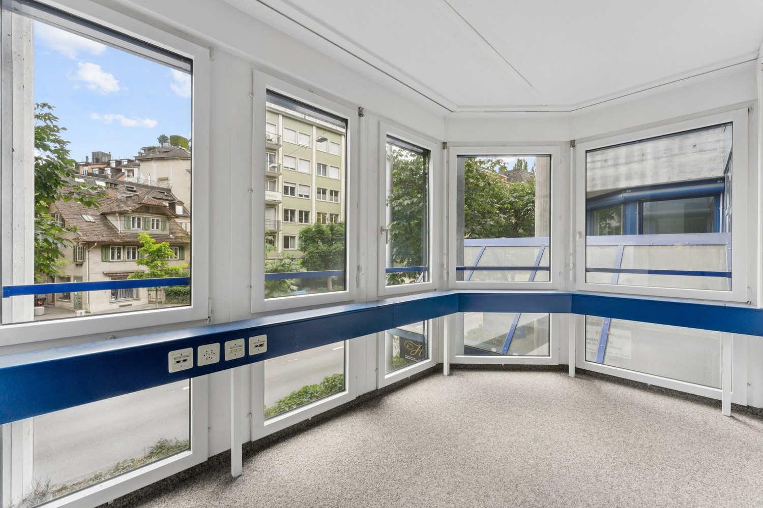 1025m² ufficio
