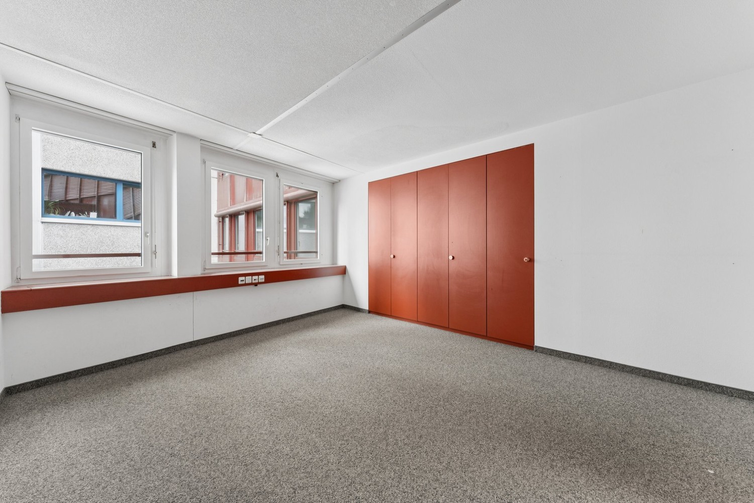 1025m² ufficio