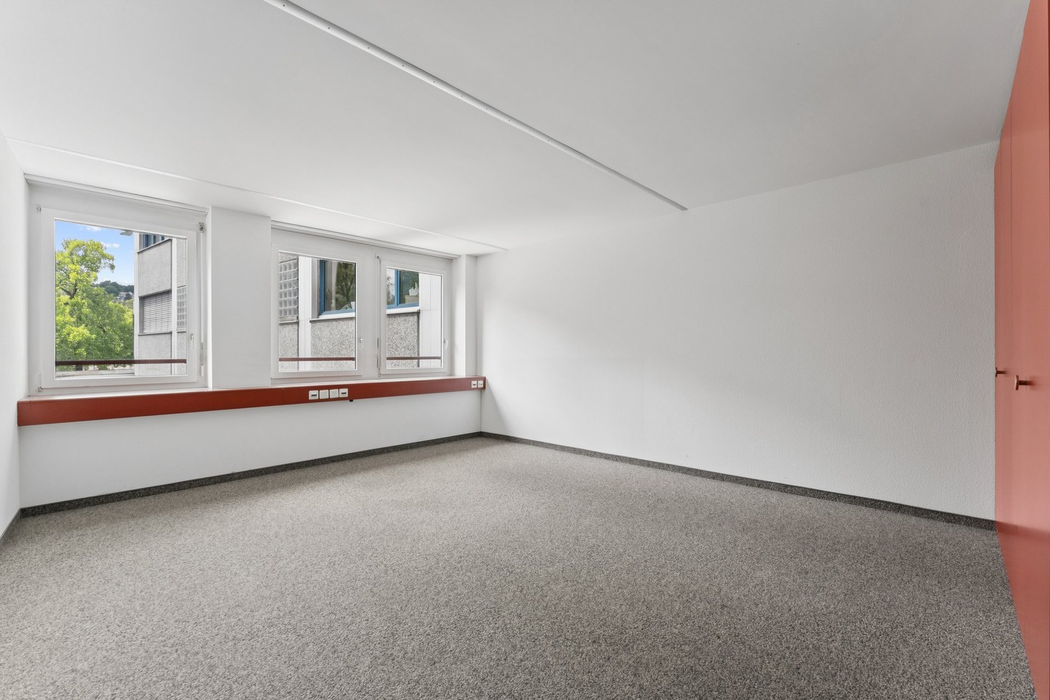 1025m² ufficio