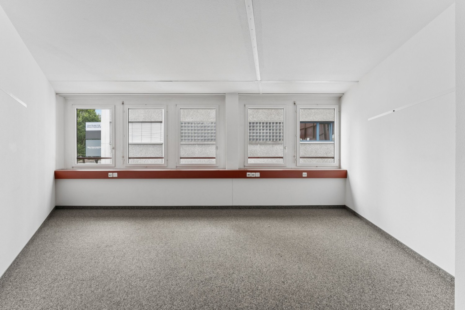 1025m² ufficio