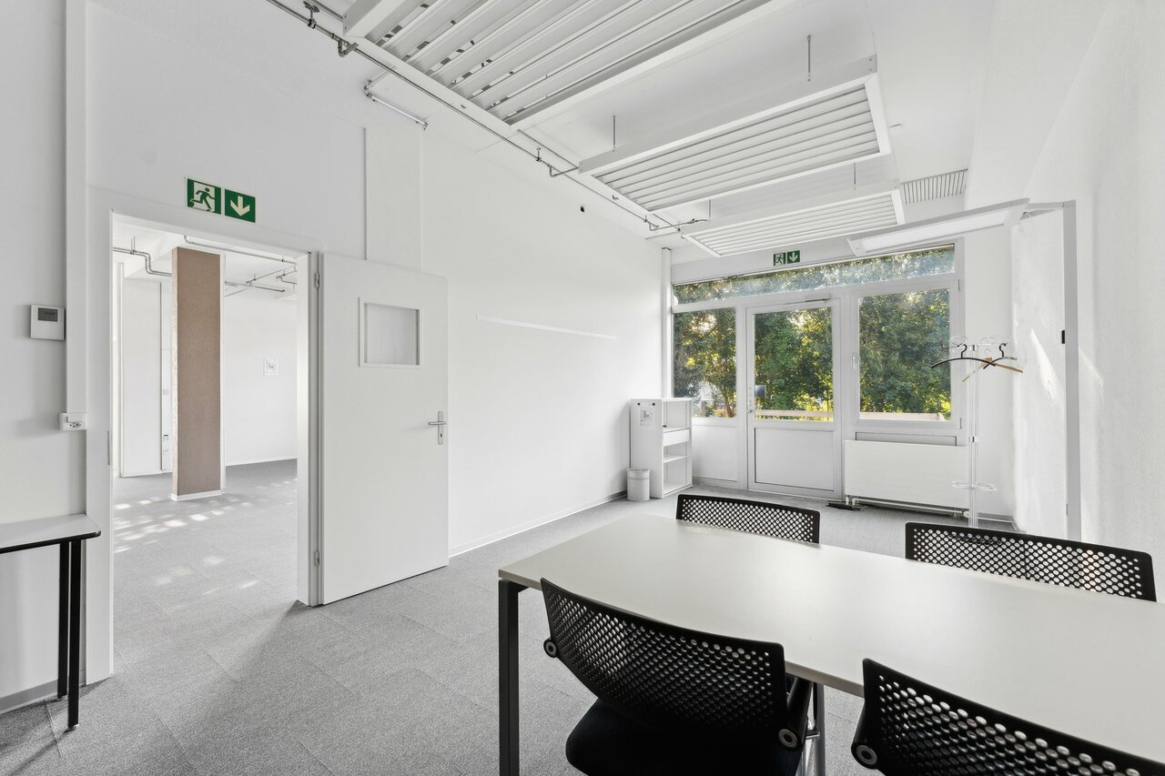 530m² office, Foto 7 von 10