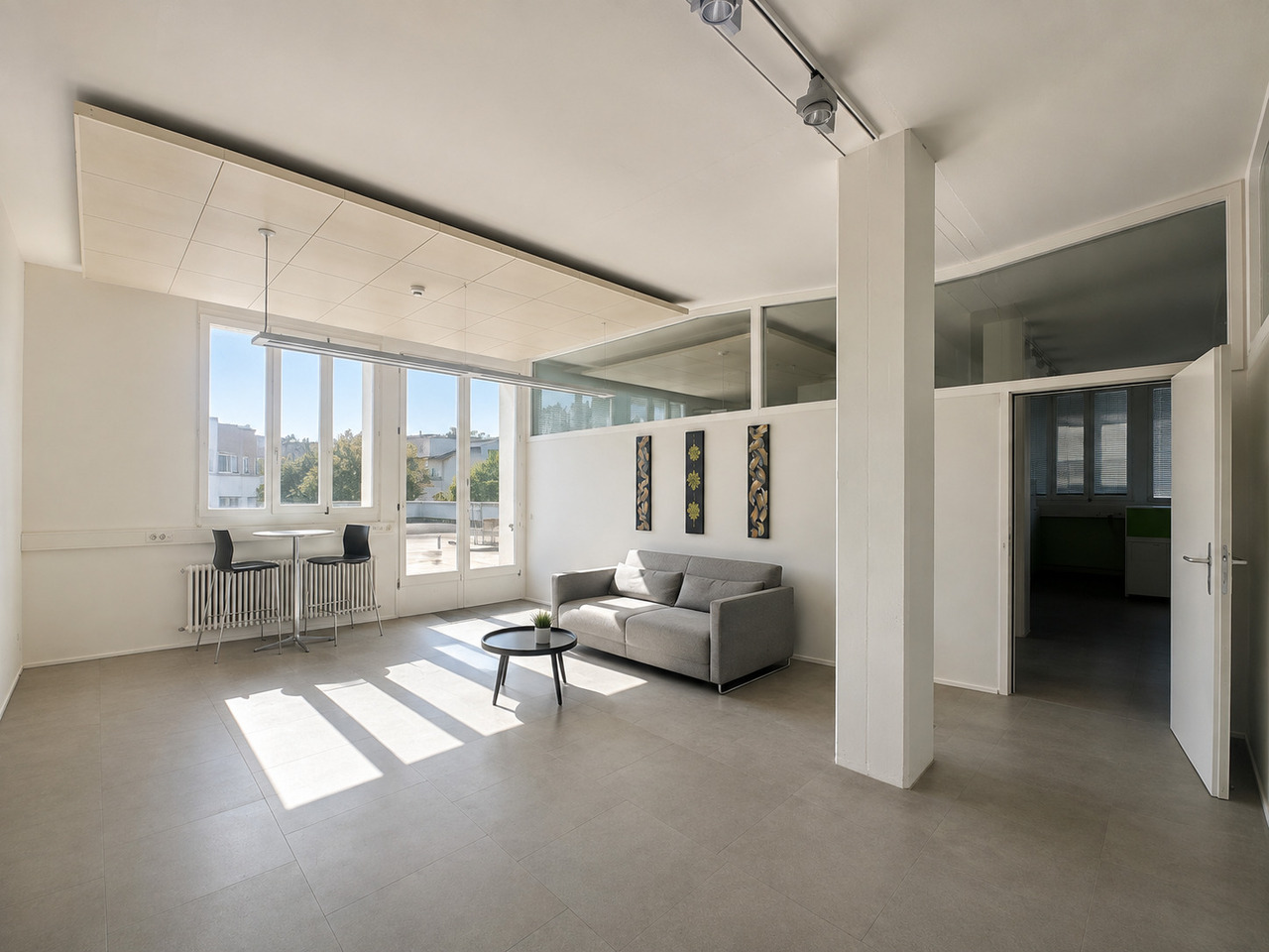 340m² ufficio, foto 1 di 9