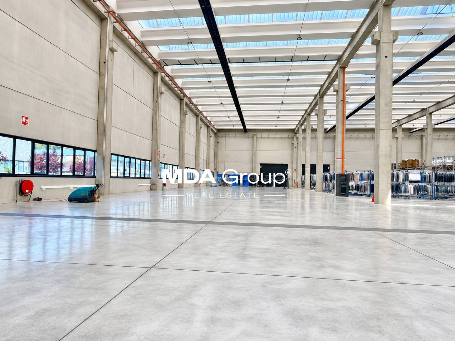 7000m² storage room, foto 4 di 4