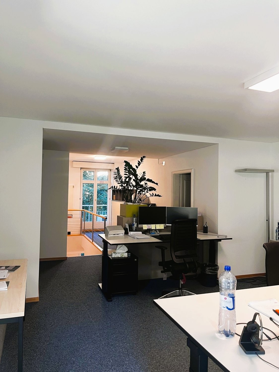 236m² office