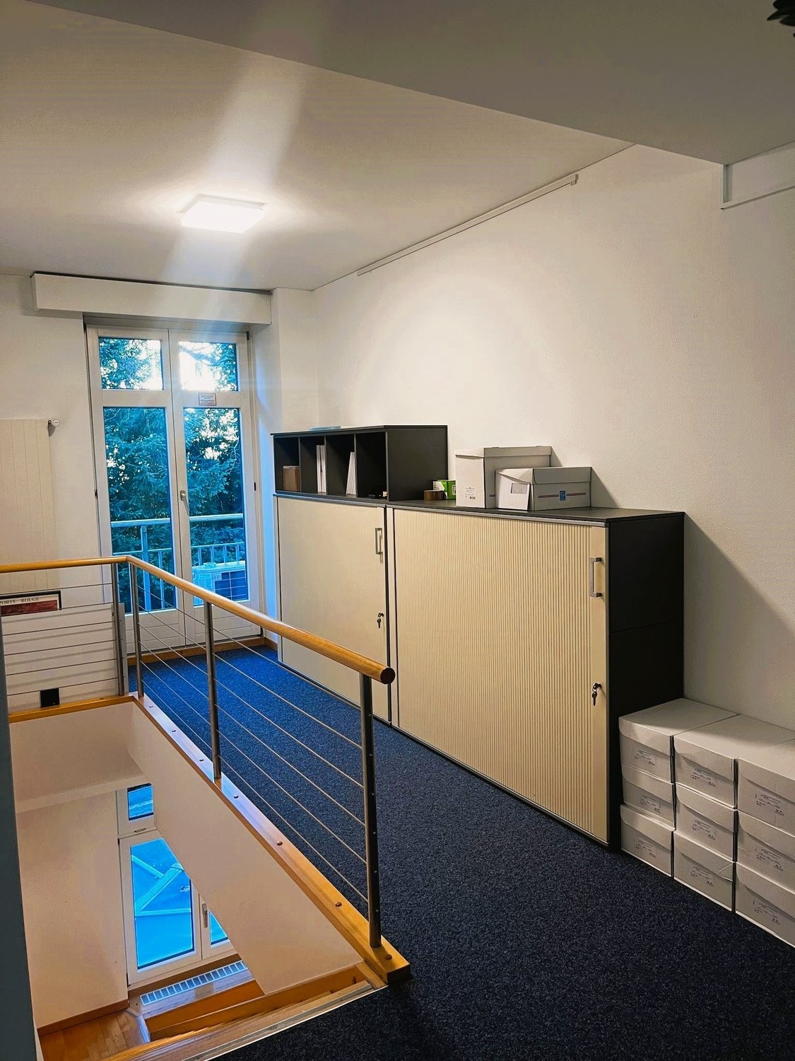 236m² office