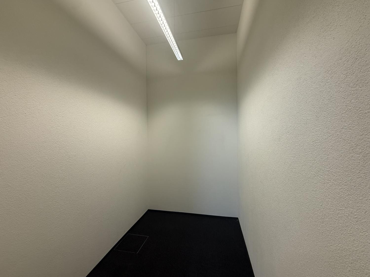 50m² office, photo 4 of 6