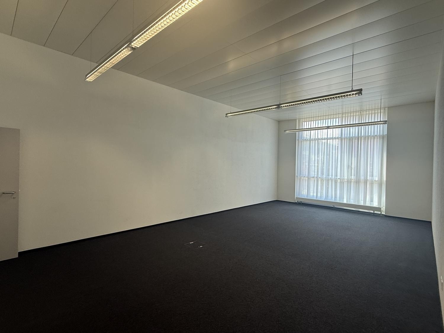 50m² office, photo 1 of 6