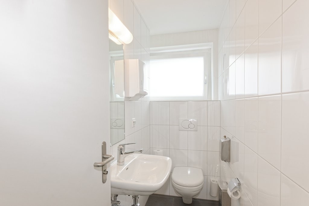 58m² office