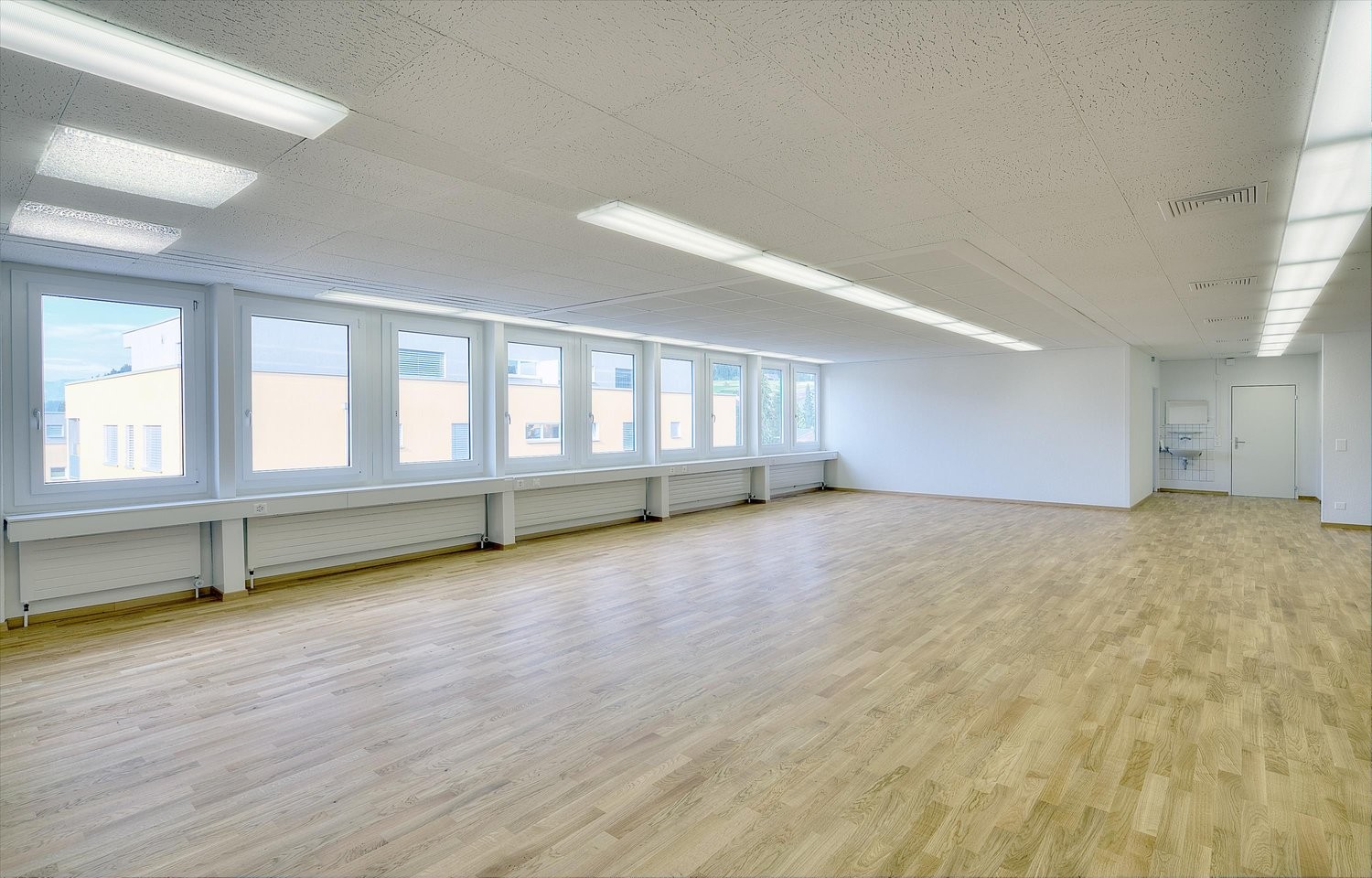 198m² bureau
