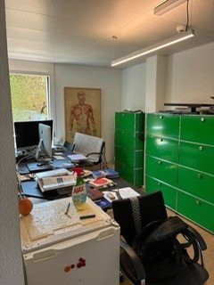 75m² commercial