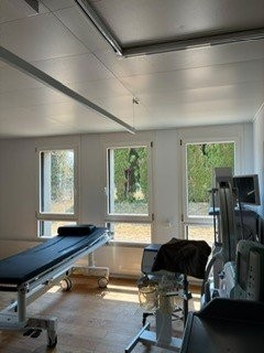 75m² commercial