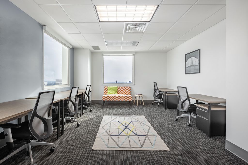 60m² office