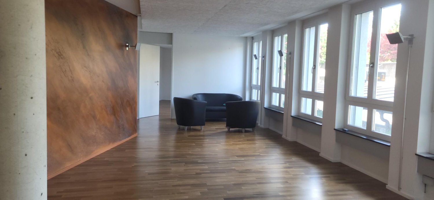 105m² office