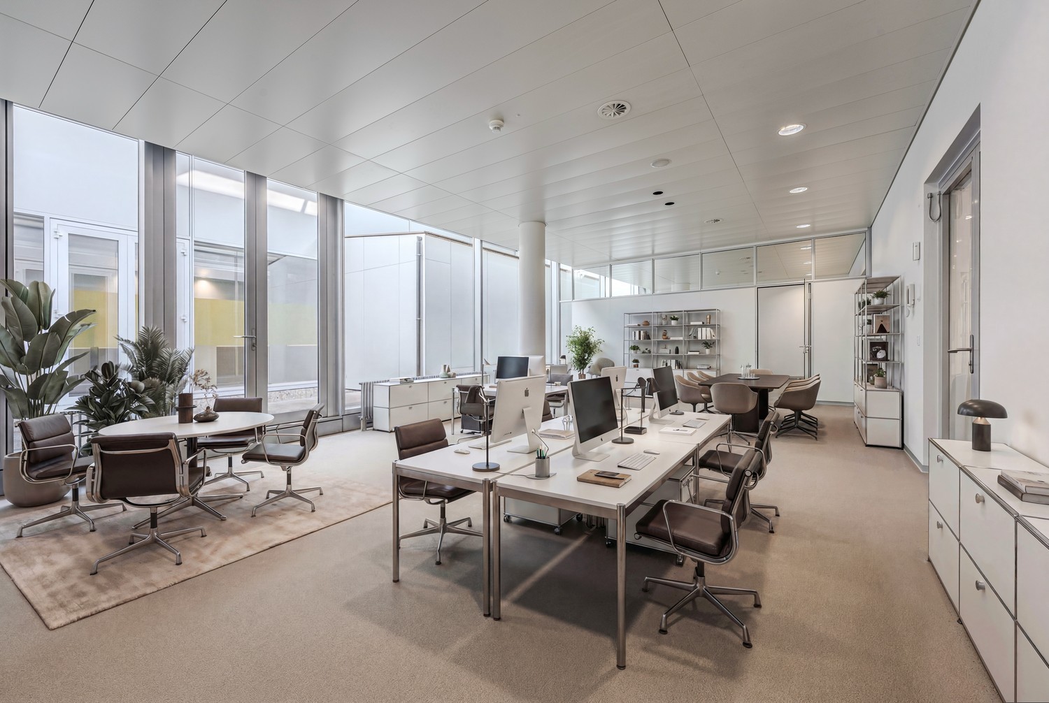 121m² office, Foto 1 von 3