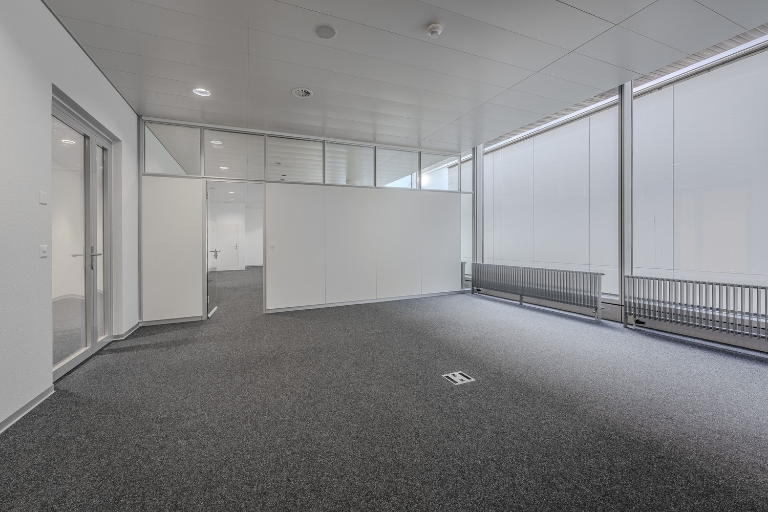 121m² office, Foto 3 von 3