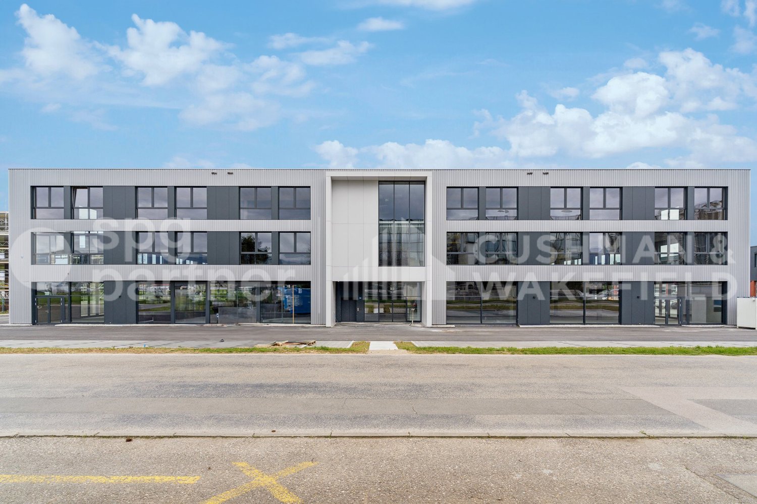 200m² Büro, Foto 1 von 10