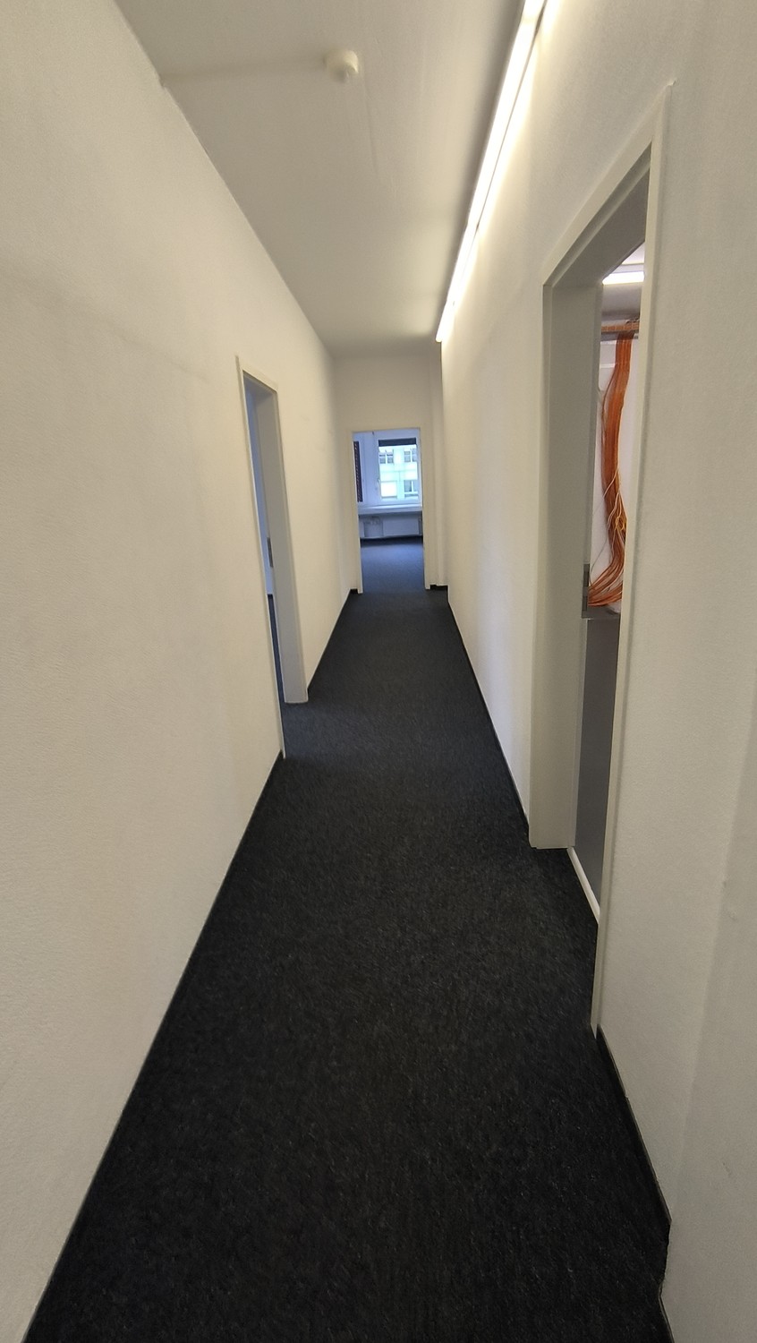 480m² office, photo 4 of 9