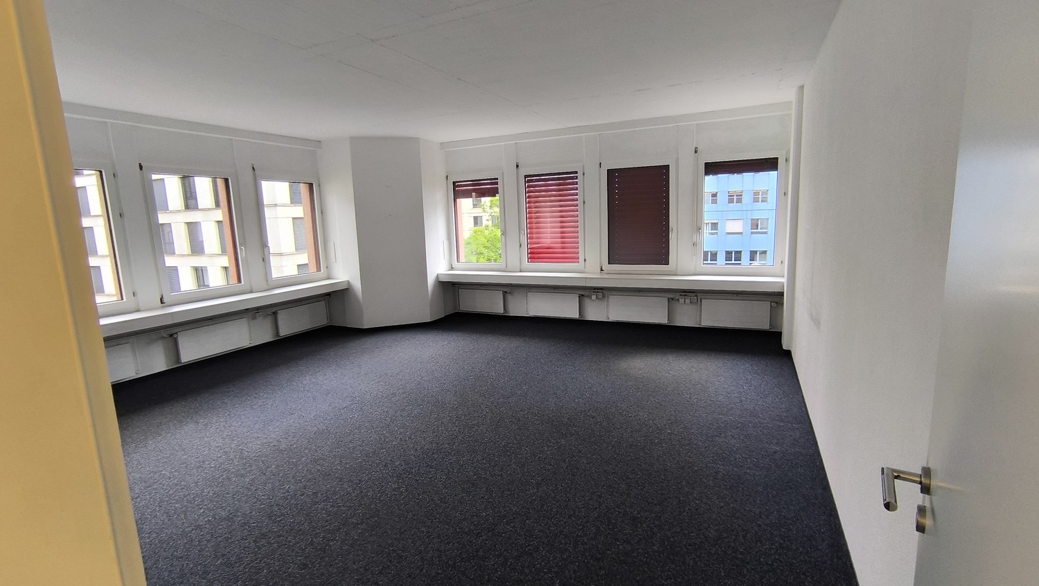480m² office, photo 6 of 9