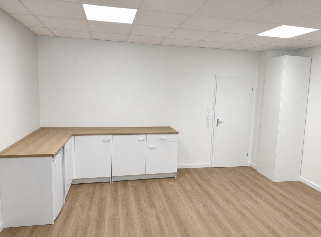ufficio di 29-29m², foto 2 di 2