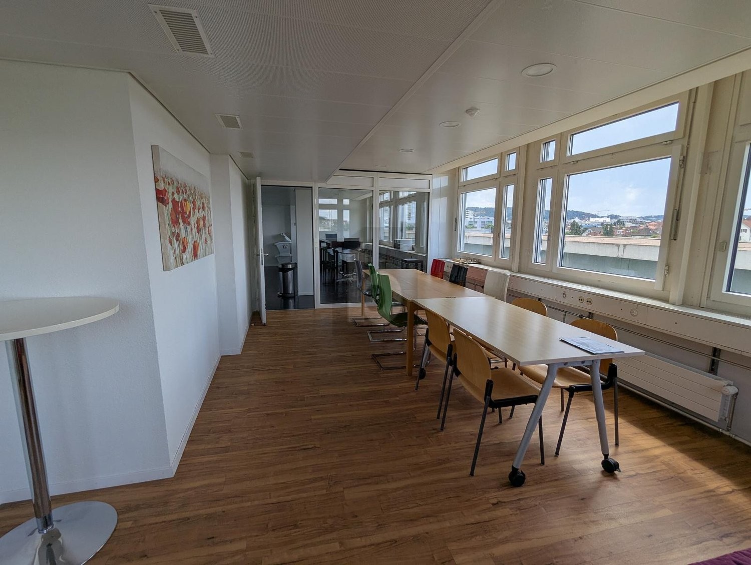 837m² office